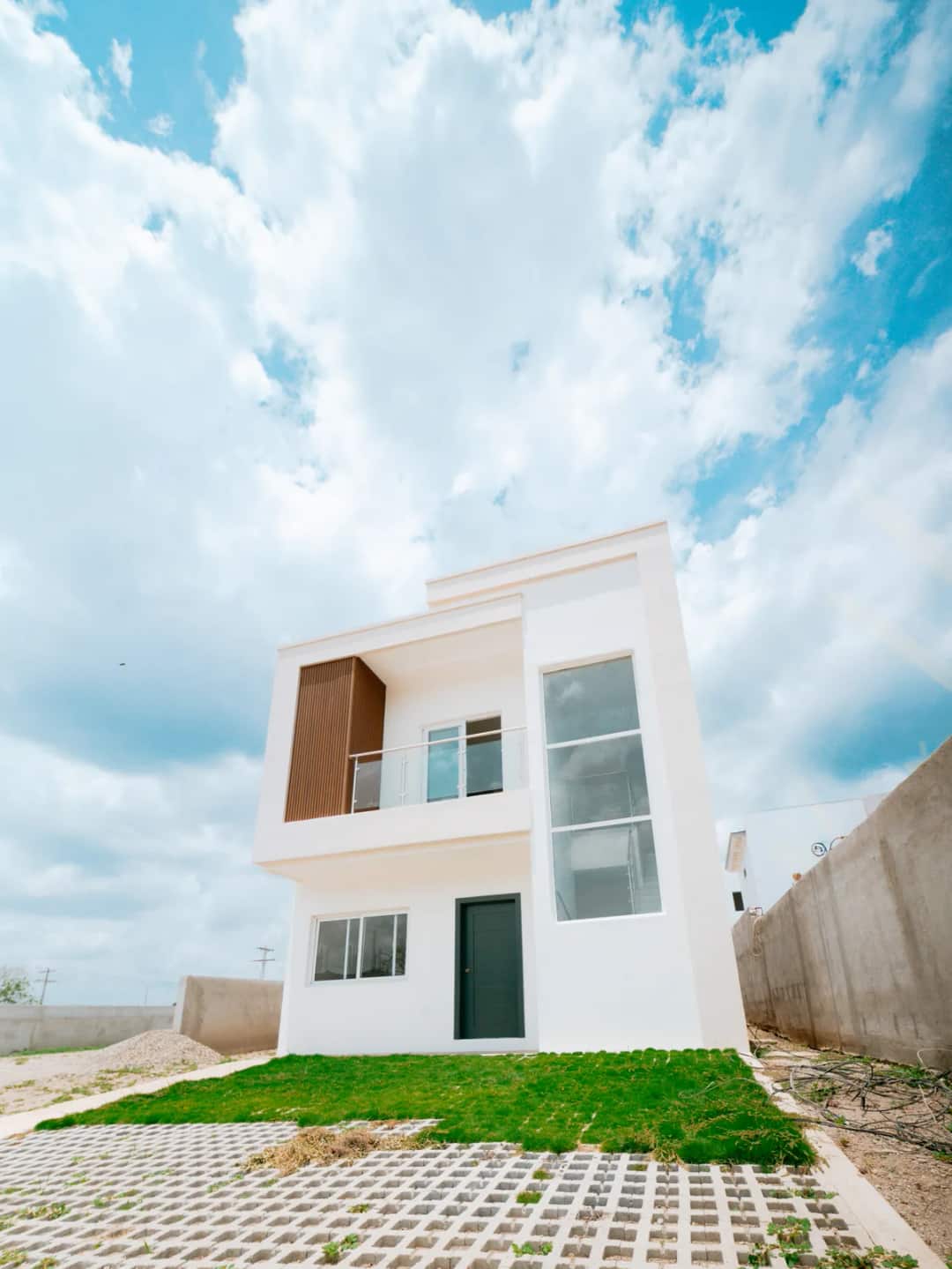 Jardines del Este · Casas de 2 niveles en San Pedro Sula - San Pedro Sula