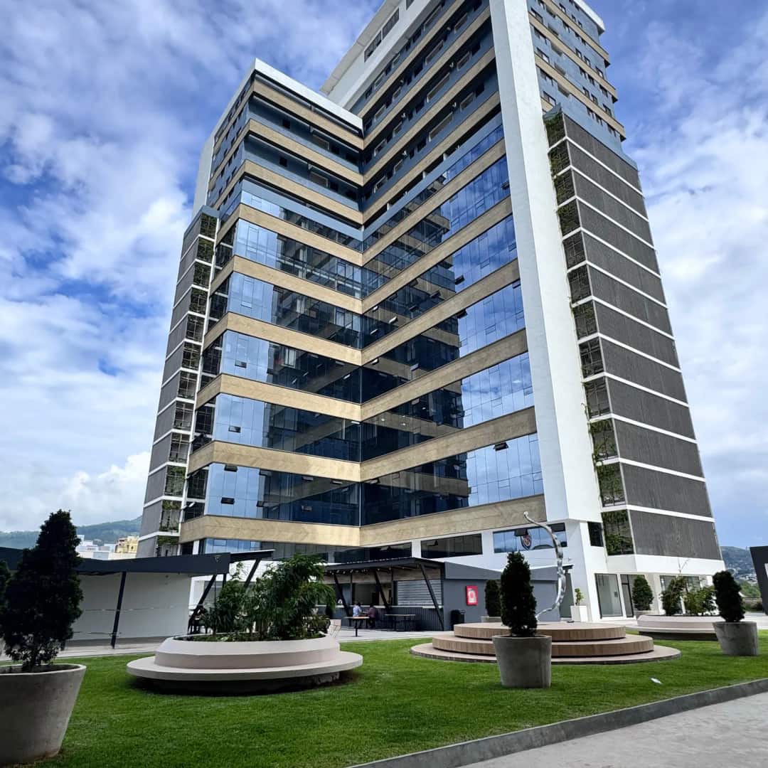 Local Comercial en Renta - ¡El Más Grande de Distrito Artemisa! - Tegucigalpa