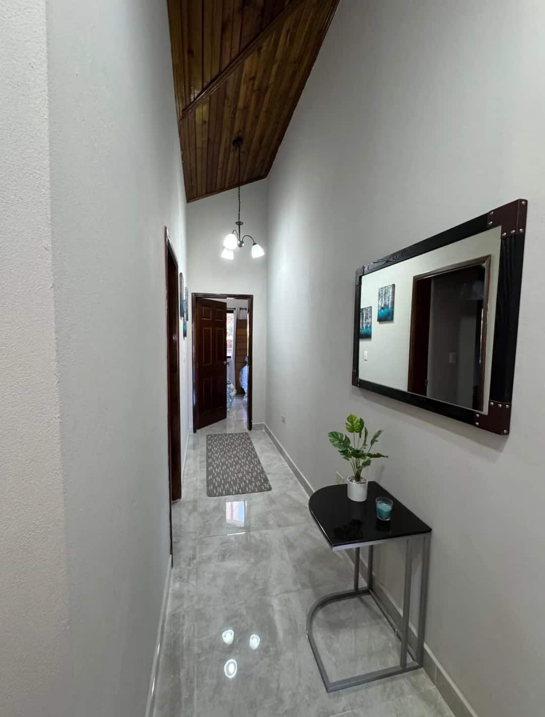 Penhouse de Lujo en Alquiler - Lomas del Guijarro - Tegucigalpa