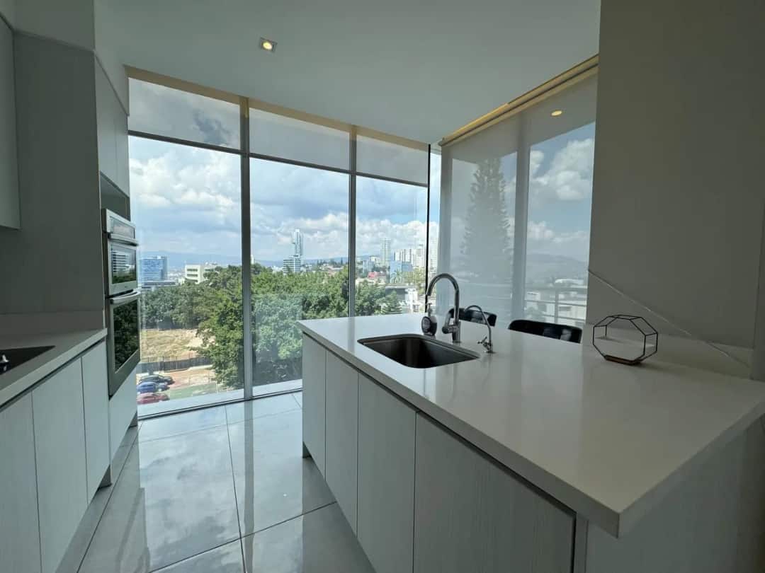 Renta de apartamento amueblado en Torre Nivo - Tegucigalpa