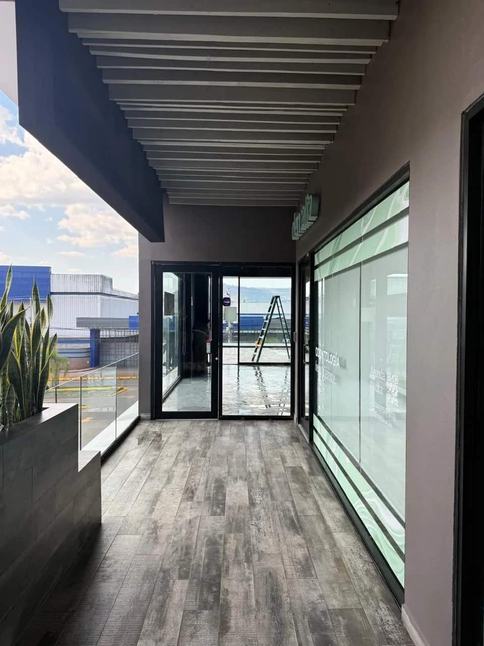 LOCAL COMERCIAL EN RENTA - PLAZA LOS MADEROS - Tegucigalpa