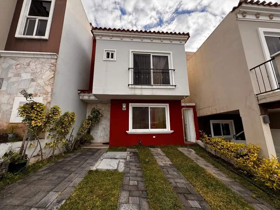 Renta de casa amueblada en El Sauce - Tegucigalpa