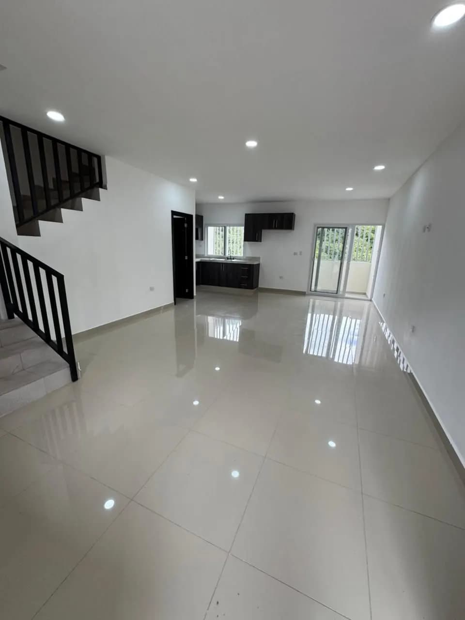 ¡Casa lista para estrenar! Última unidad disponible - foto 1 de 9