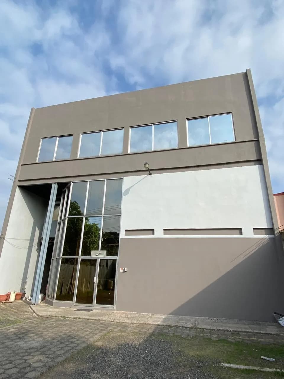 Edificio en Venta en Colonia Miramontes - foto 1 de 10