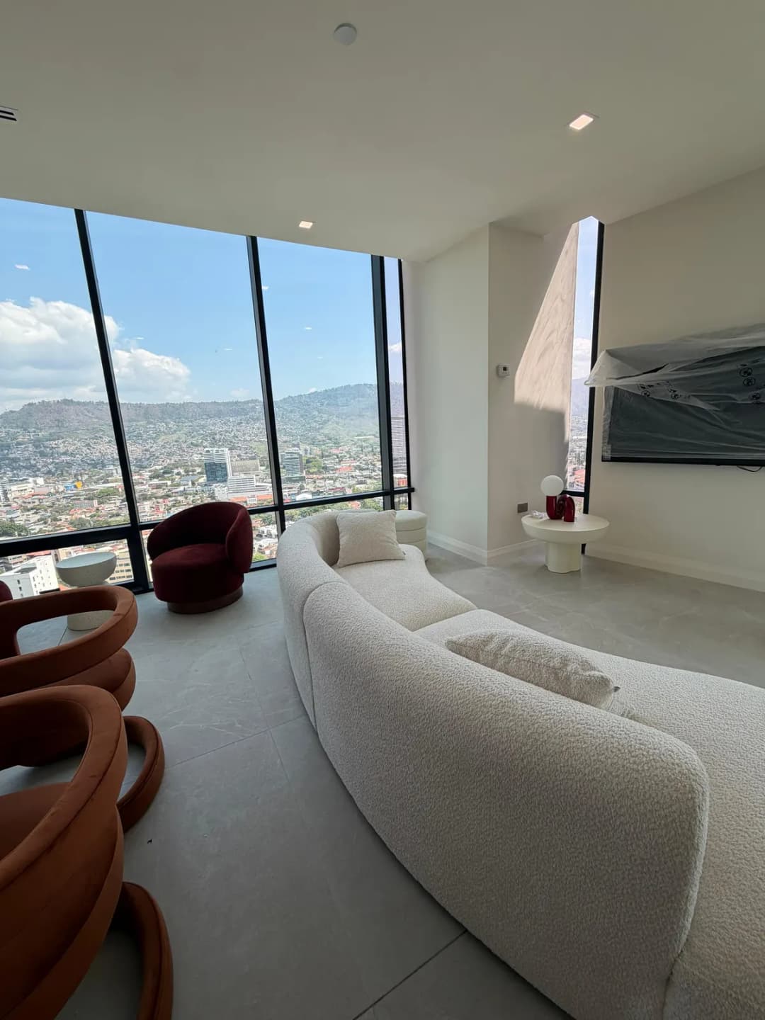 Loft en Renta - Torre DÖSS | Lomas del Guijarro - foto 1 de 16