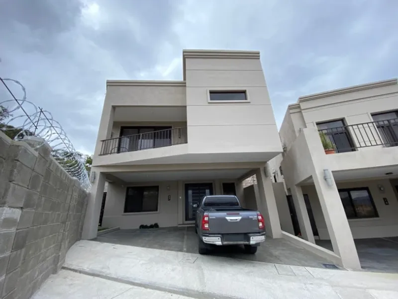 Venta Casa En Res. El Sauce Villa Los Nopales miniatura 3