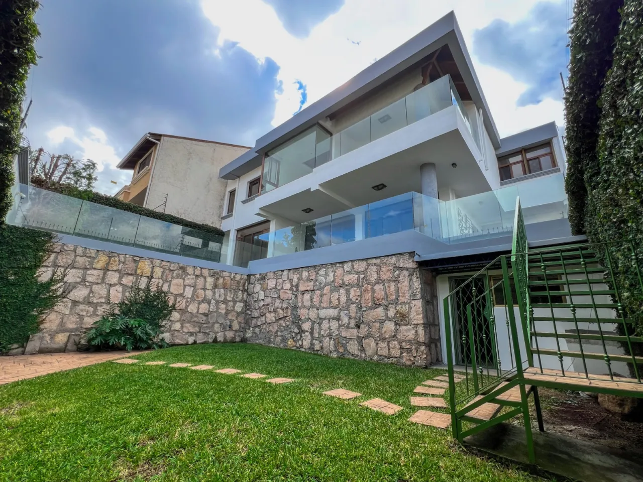 Espaciosa Vivienda en Residencial Palma Real con Amplio Patio – Tegucigalpa miniatura 18