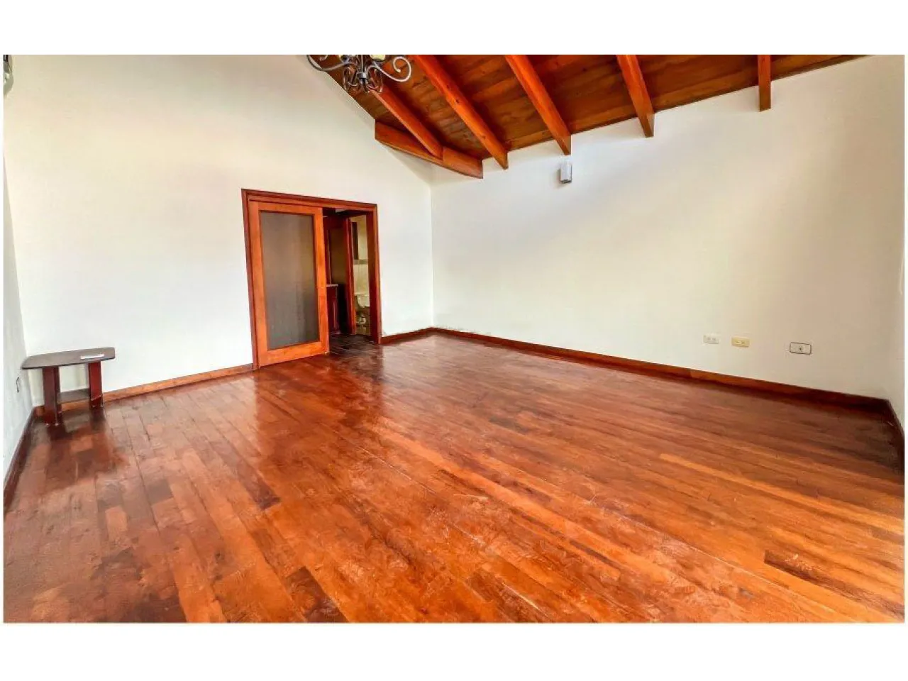 Espaciosa Vivienda en Residencial Palma Real con Amplio Patio – Tegucigalpa miniatura 21