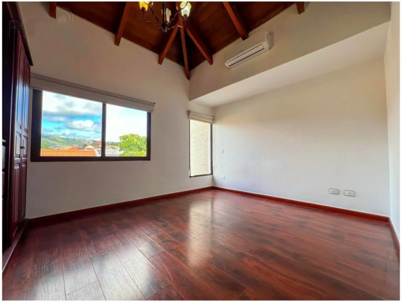 Espaciosa Vivienda en Residencial Palma Real con Amplio Patio – Tegucigalpa miniatura 24
