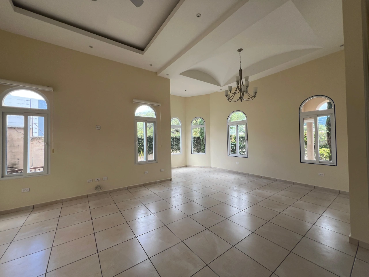 Casa en Renta en Residencial Siboney – El Chimbo Tegucigalpa miniatura 3