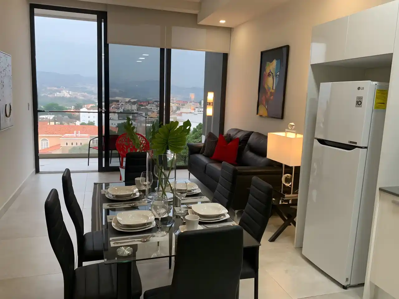 Apartamento Amueblado en Venta en Torre Aria, Tegucigalpa – Lujo y Comodidad miniatura 2