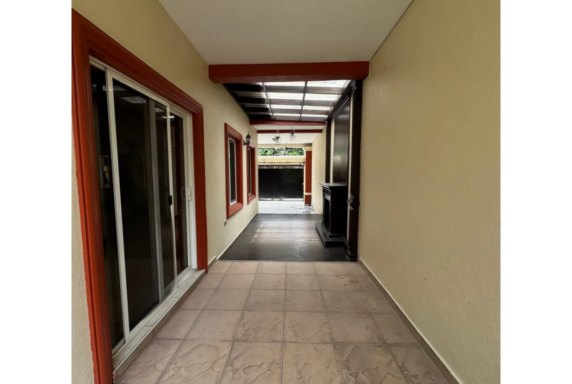 Casa en venta- Residencial Las Hadas galería 26