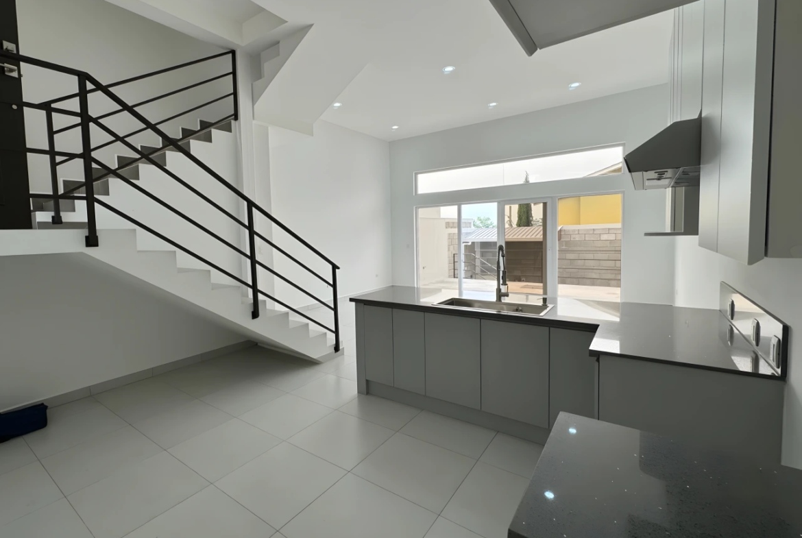 Casa en venta- Residencial Las Hadas miniatura 8