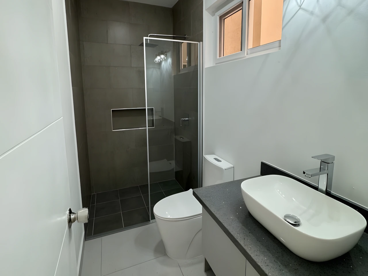 Casa en venta- Residencial Las Hadas miniatura 4