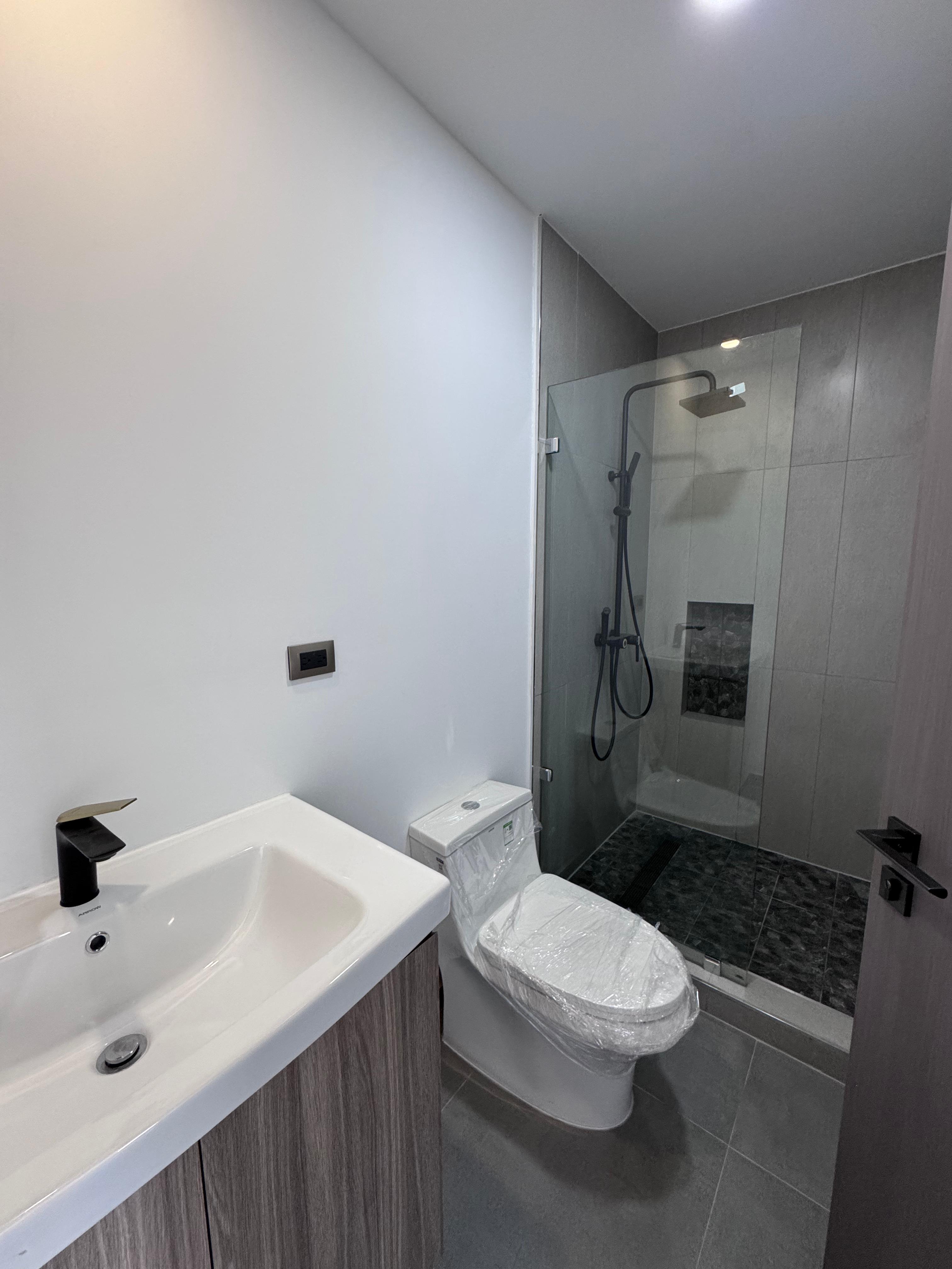 Casa en Venta – Colonia Guaymuras miniatura 5