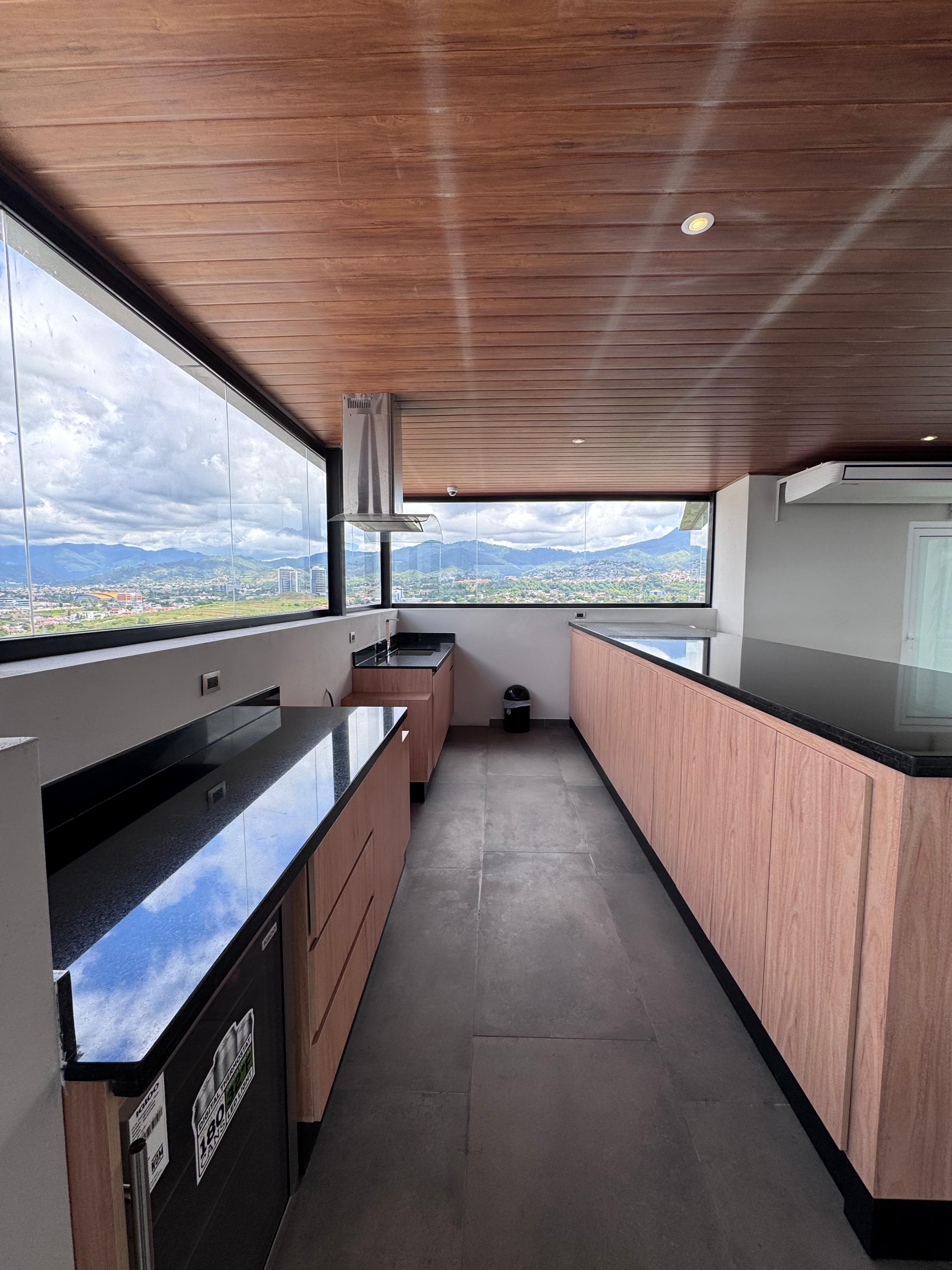 ¡Alquila este hermoso apartamento en el piso 18 en Cipreses San Ignacio! galería 25
