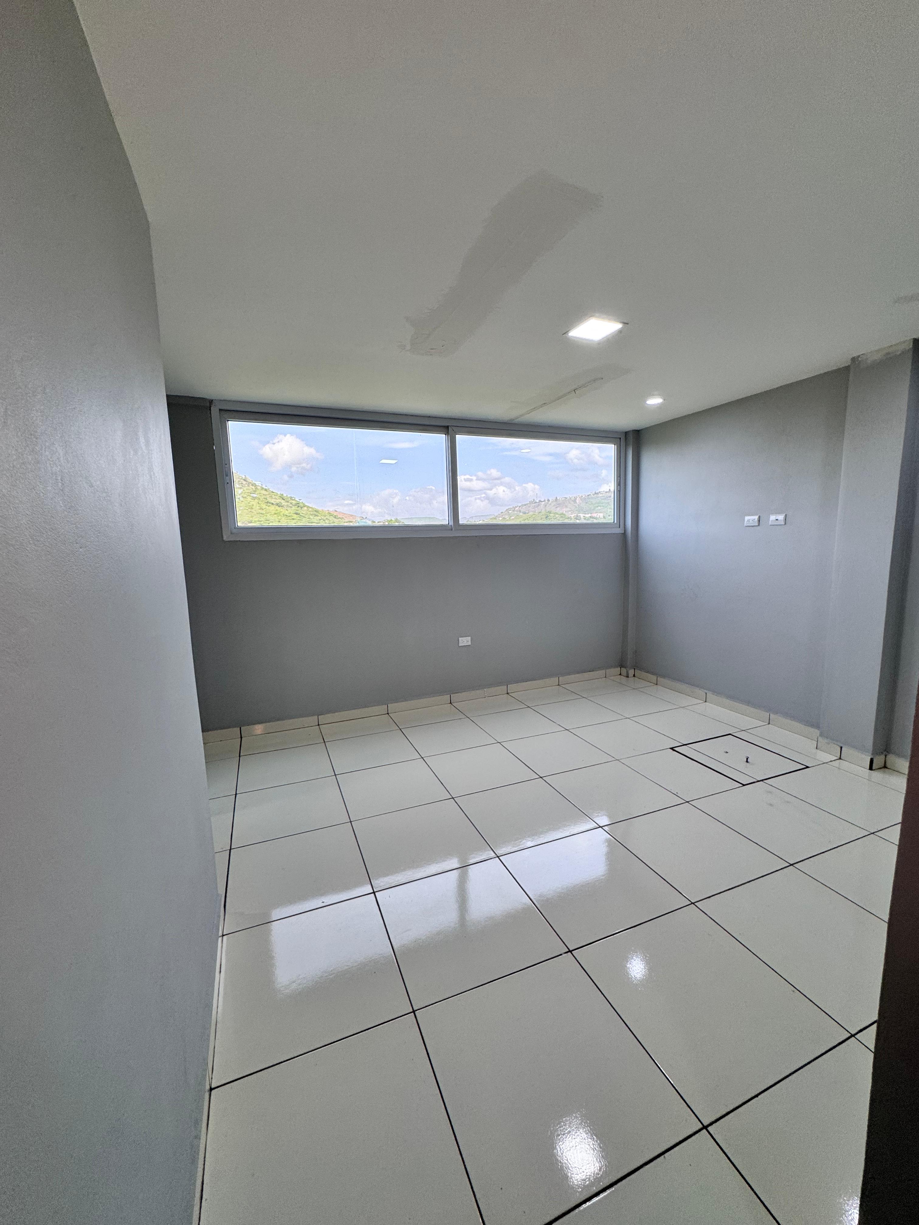Casa en Venta – Colonia Guaymuras galería 25