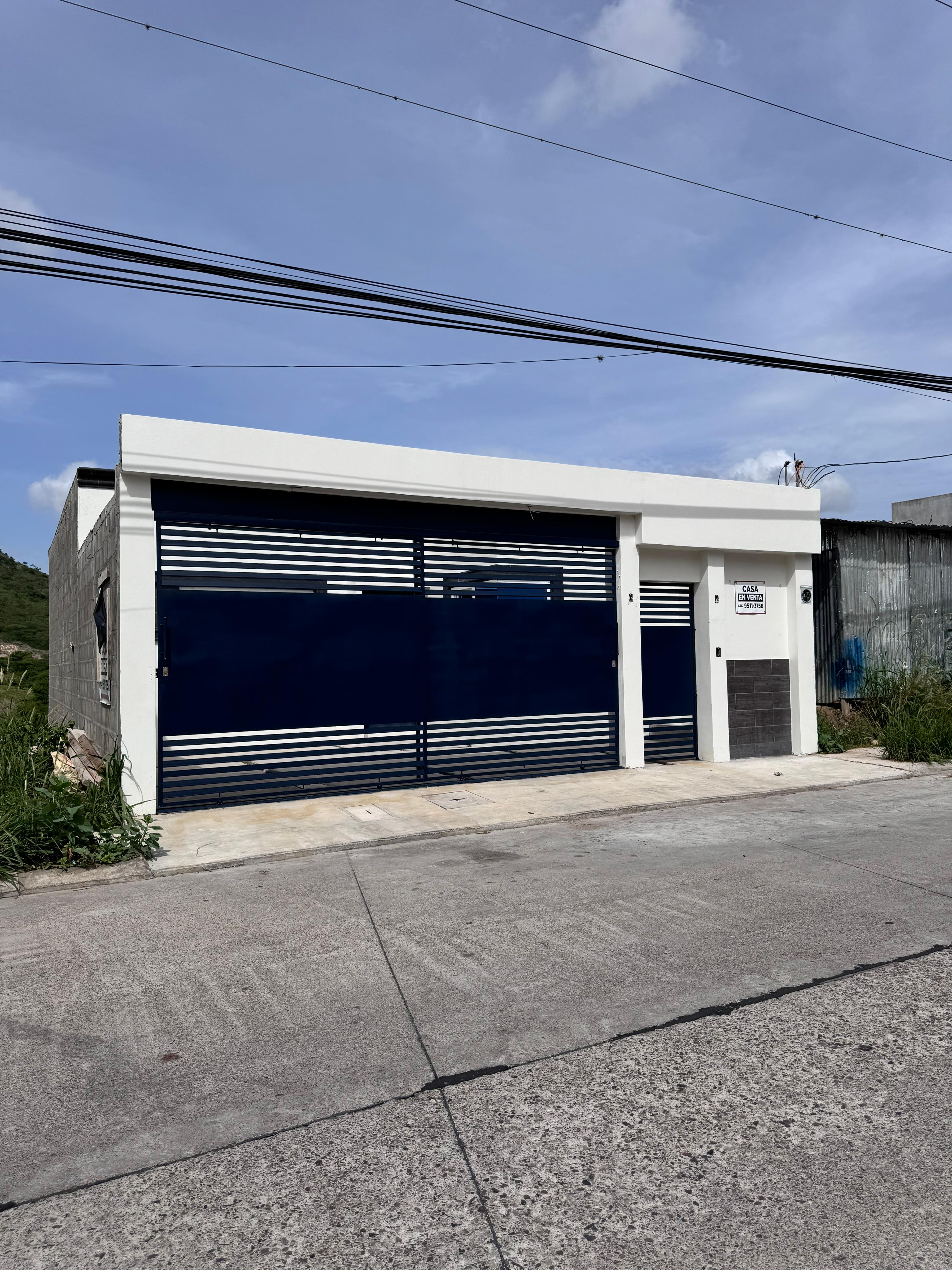 Casa en Venta – Colonia Guaymuras galería 28