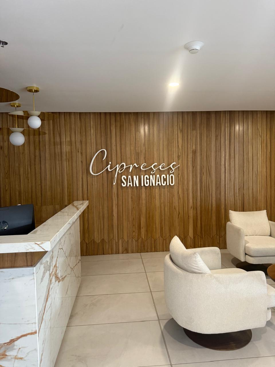 ¡Alquila este hermoso apartamento en el piso 18 en Cipreses San Ignacio! miniatura 5