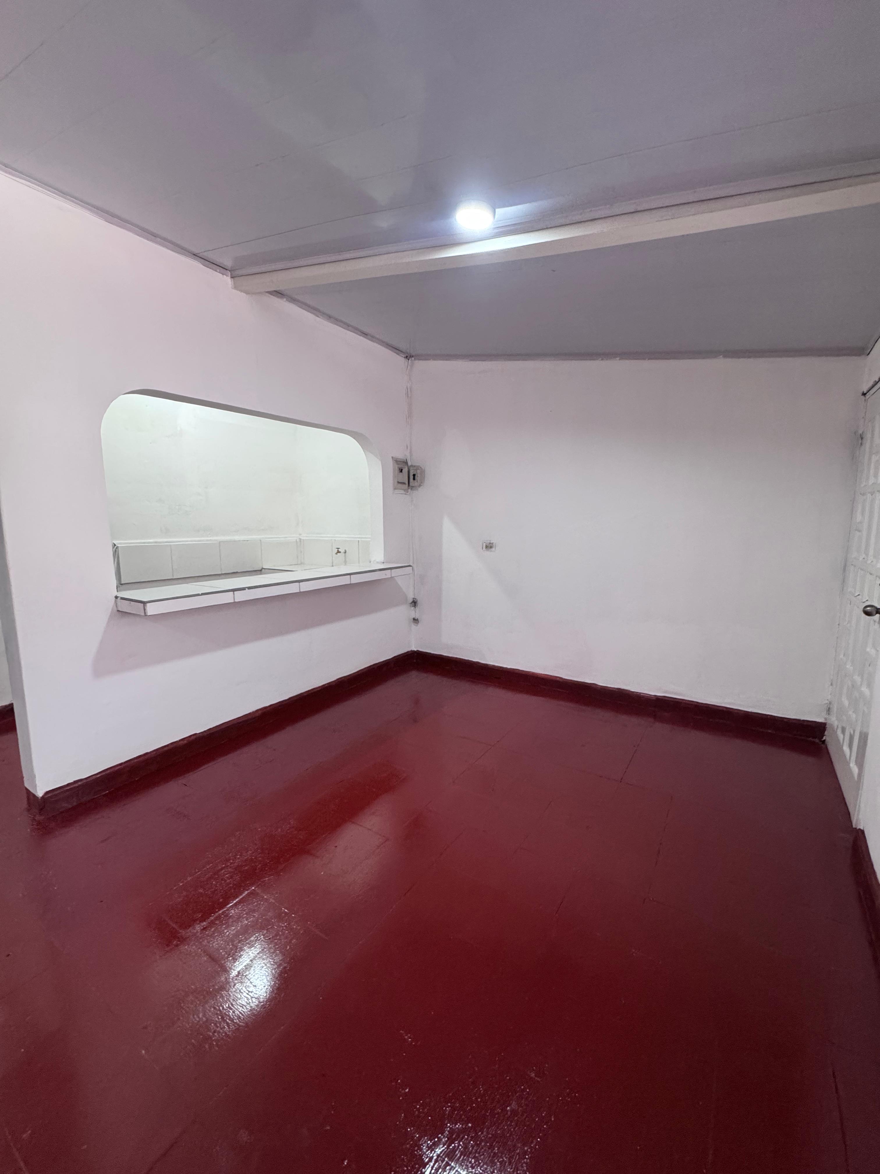 Casa en Venta – Colonia Guaymuras miniatura 2