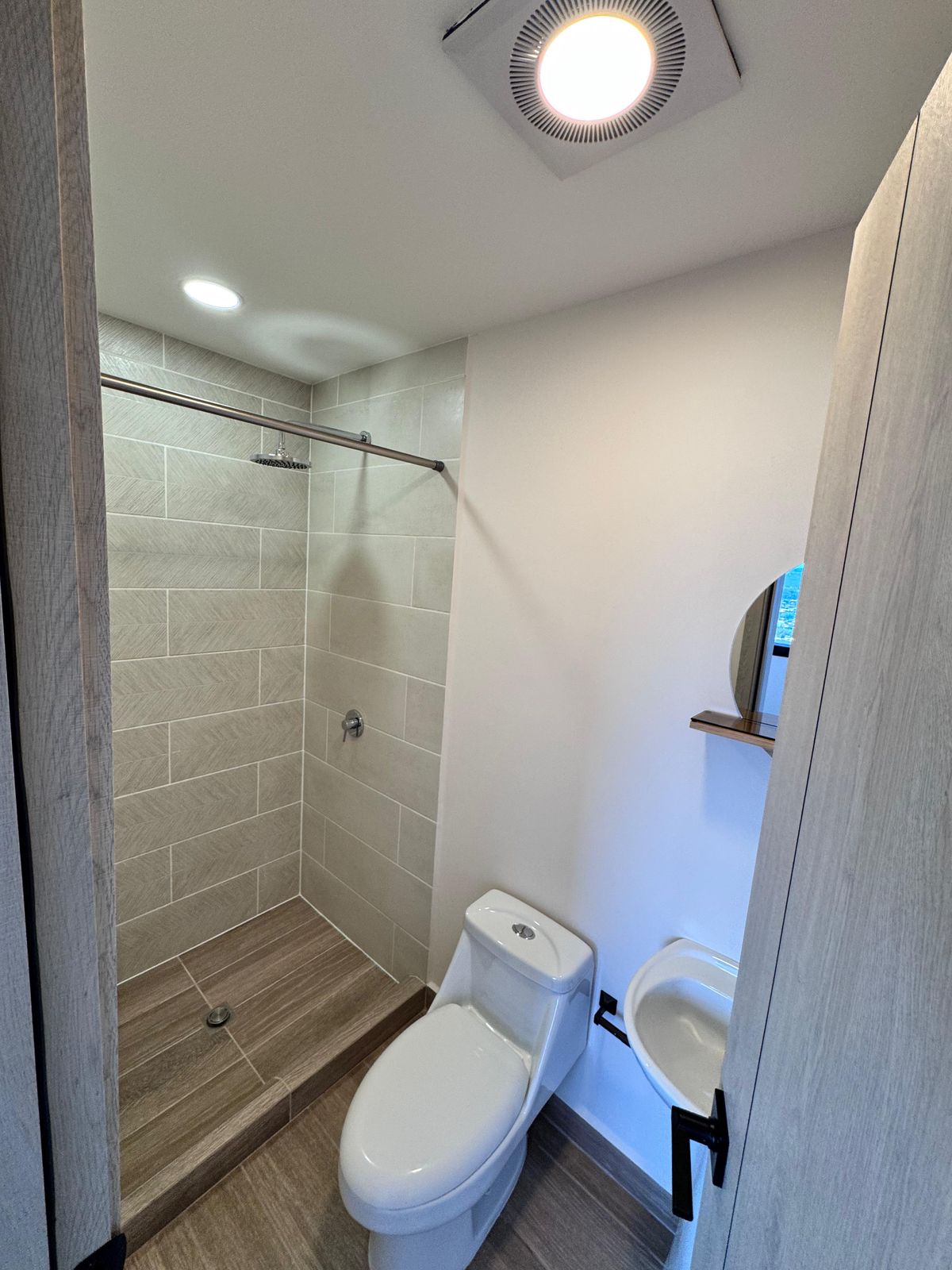 Apartamento en Renta – Artemisa Torre Sur, Piso 26 miniatura 5
