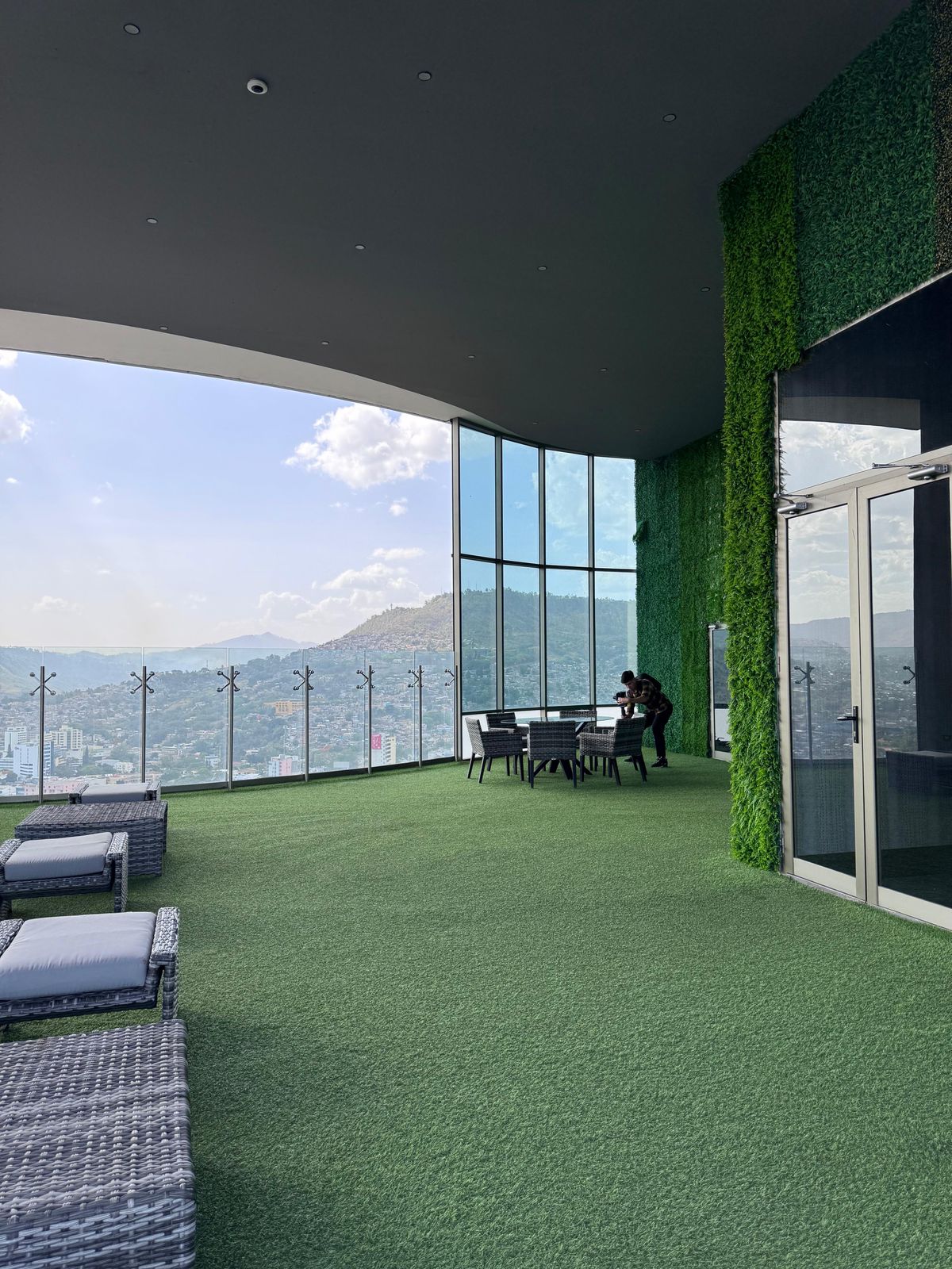 Apartamento en Renta – Torre VITRI, Piso 26 miniatura 2