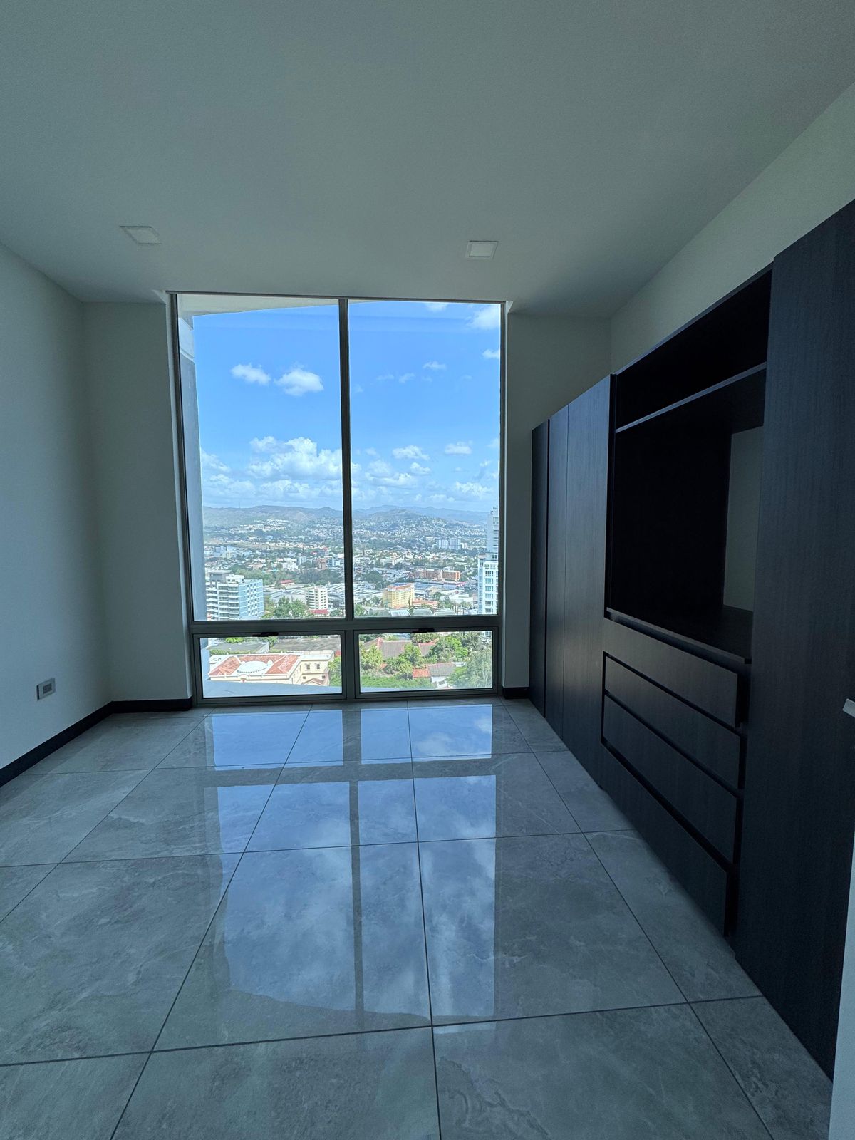Apartamento en Renta – Torre VITRI, Piso 26 miniatura 4