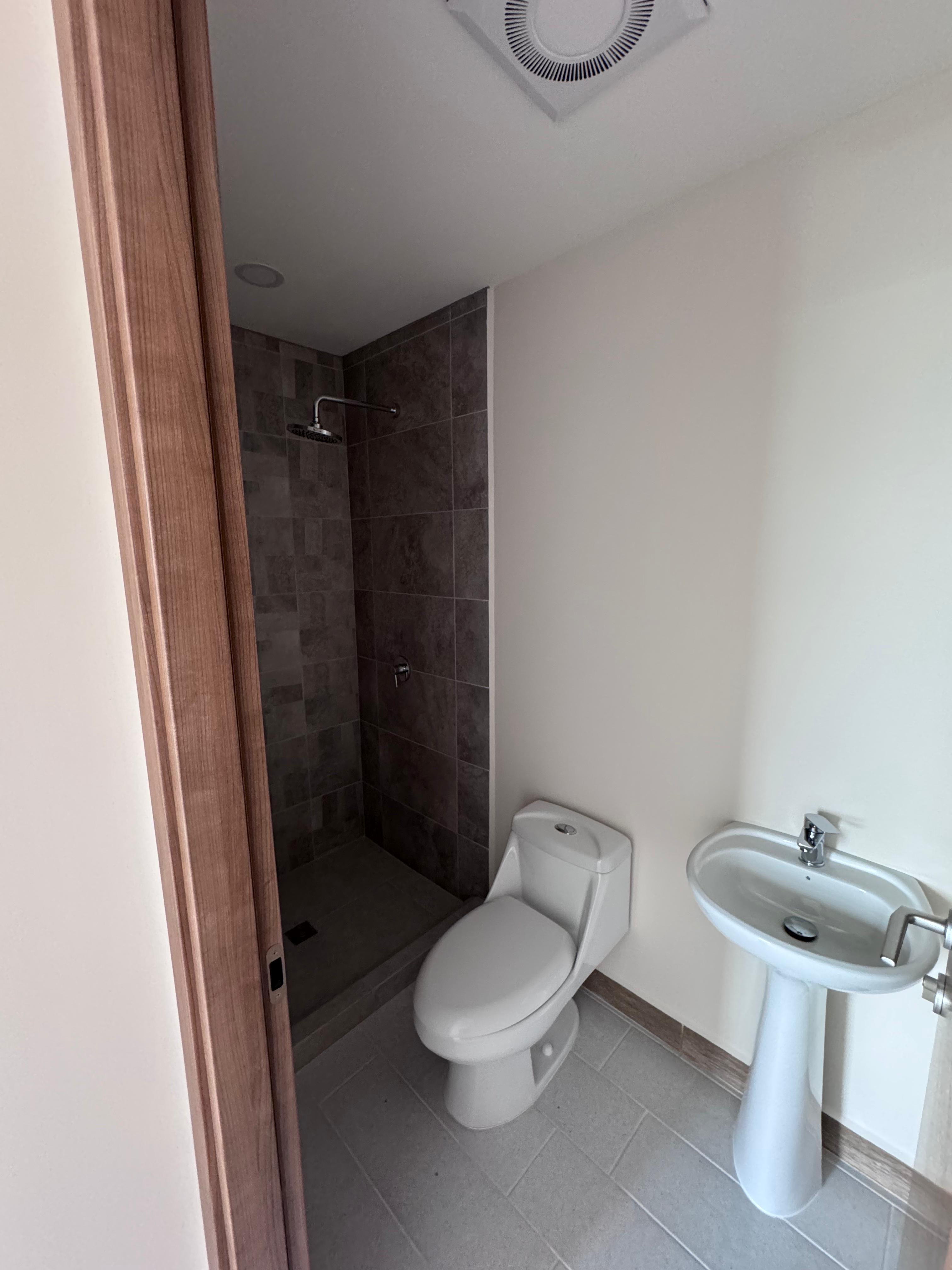 Apartamento en venta – Cipreses San Ignacio con la mejor vista de Tegucigalpa miniatura 24