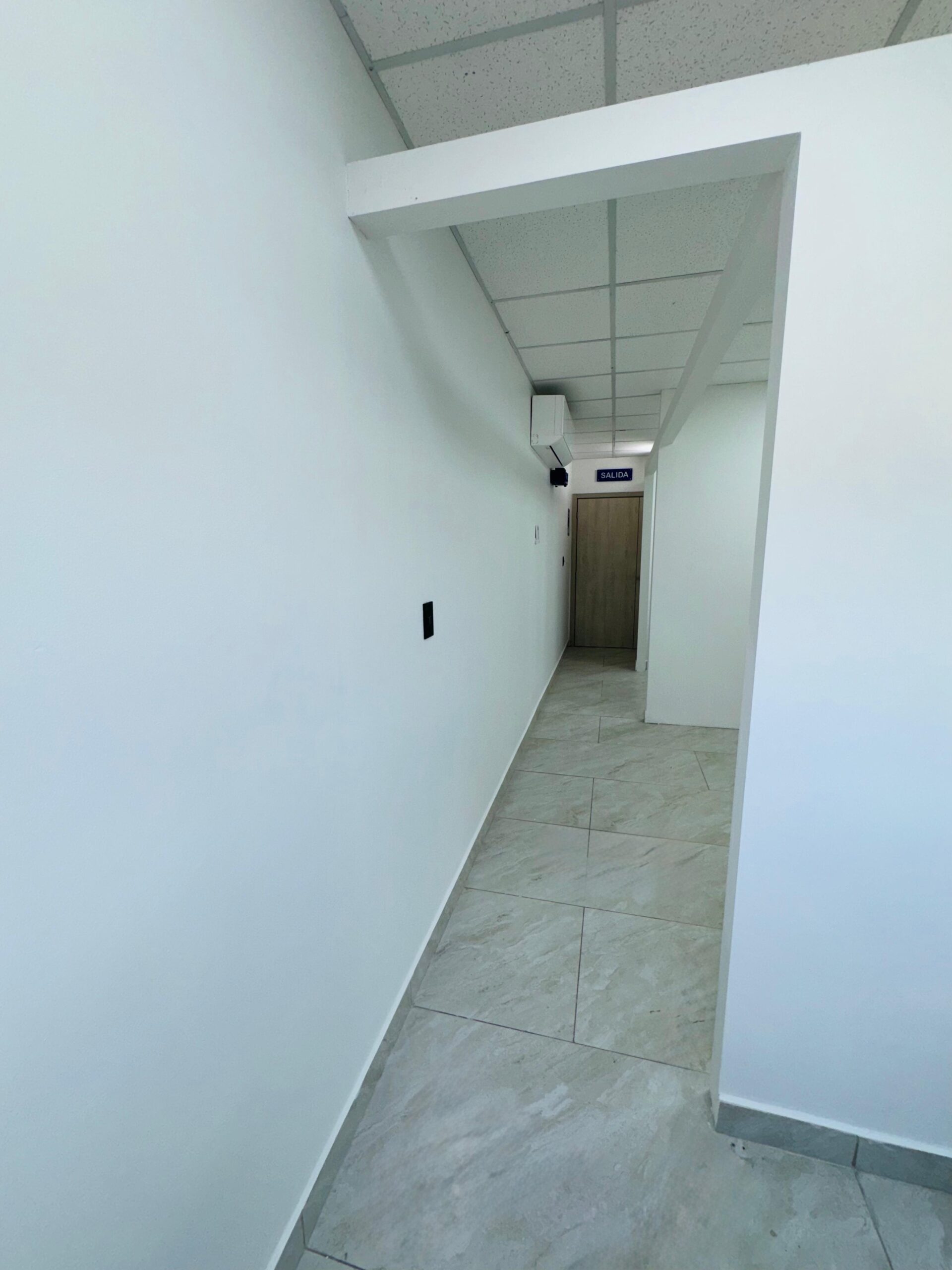 Renta de Local Comercial – Piso Médico, Distrito Artemisa 📍 miniatura 2