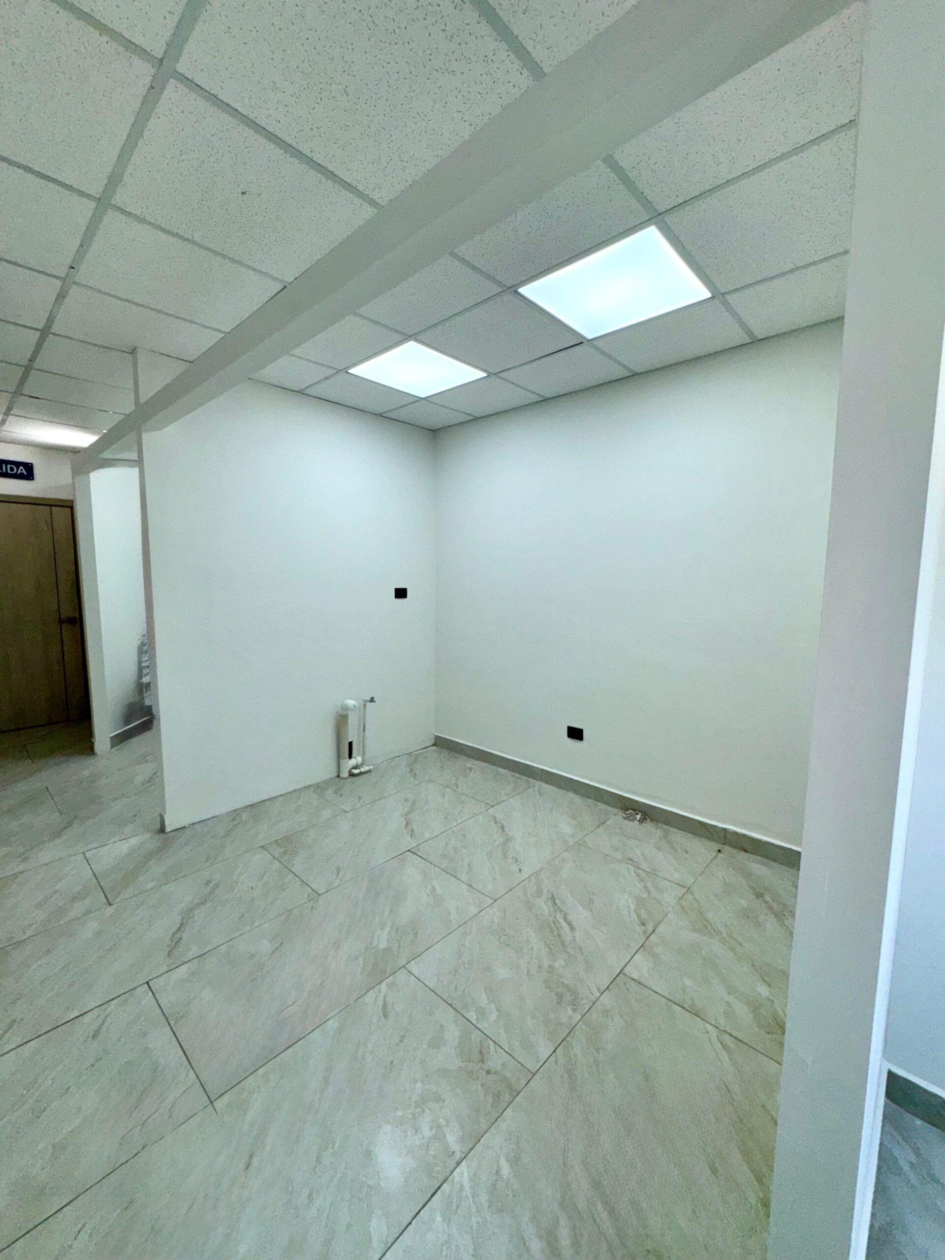 Renta de Local Comercial – Piso Médico, Distrito Artemisa 📍 miniatura 14