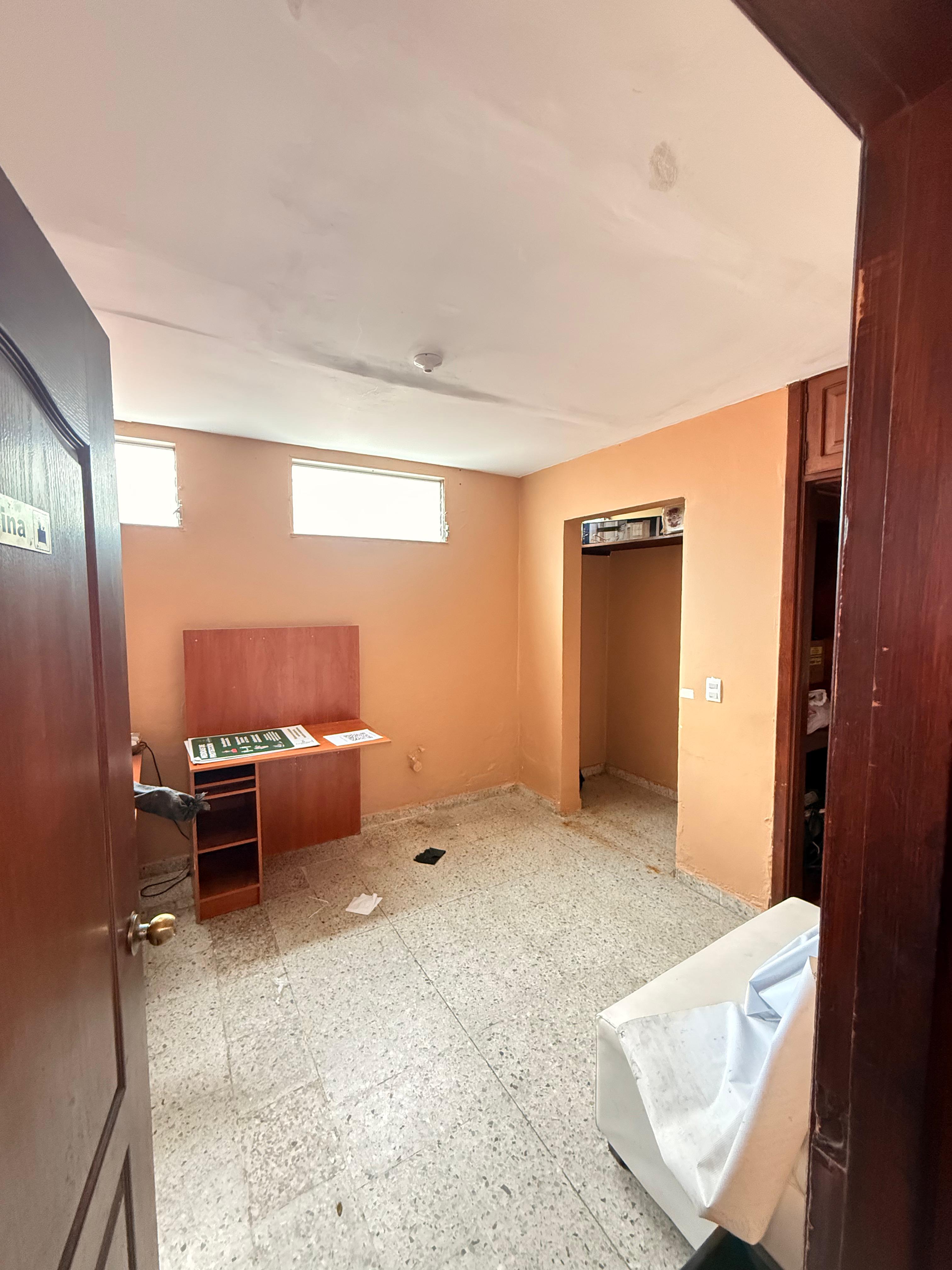 Oficina en Renta – Torre Exclusiva, Piso Alto miniatura 6