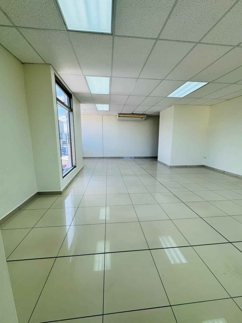 Apartamento en Renta – Edificio Soles – Lomas del Guijarro, Calle Roma – Tegucigalpa galería 30