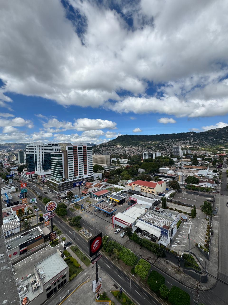 Casa de Lujo en Venta – Valle de Ángeles🏡 miniatura 14
