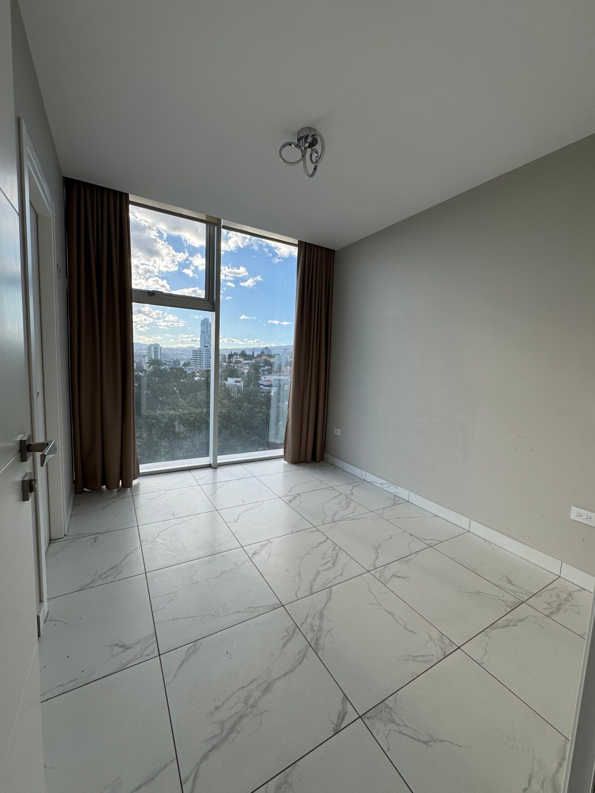 Apartamento Premium SIN AMUEBLAR – Torre Nivo, Tegucigalpa miniatura 8