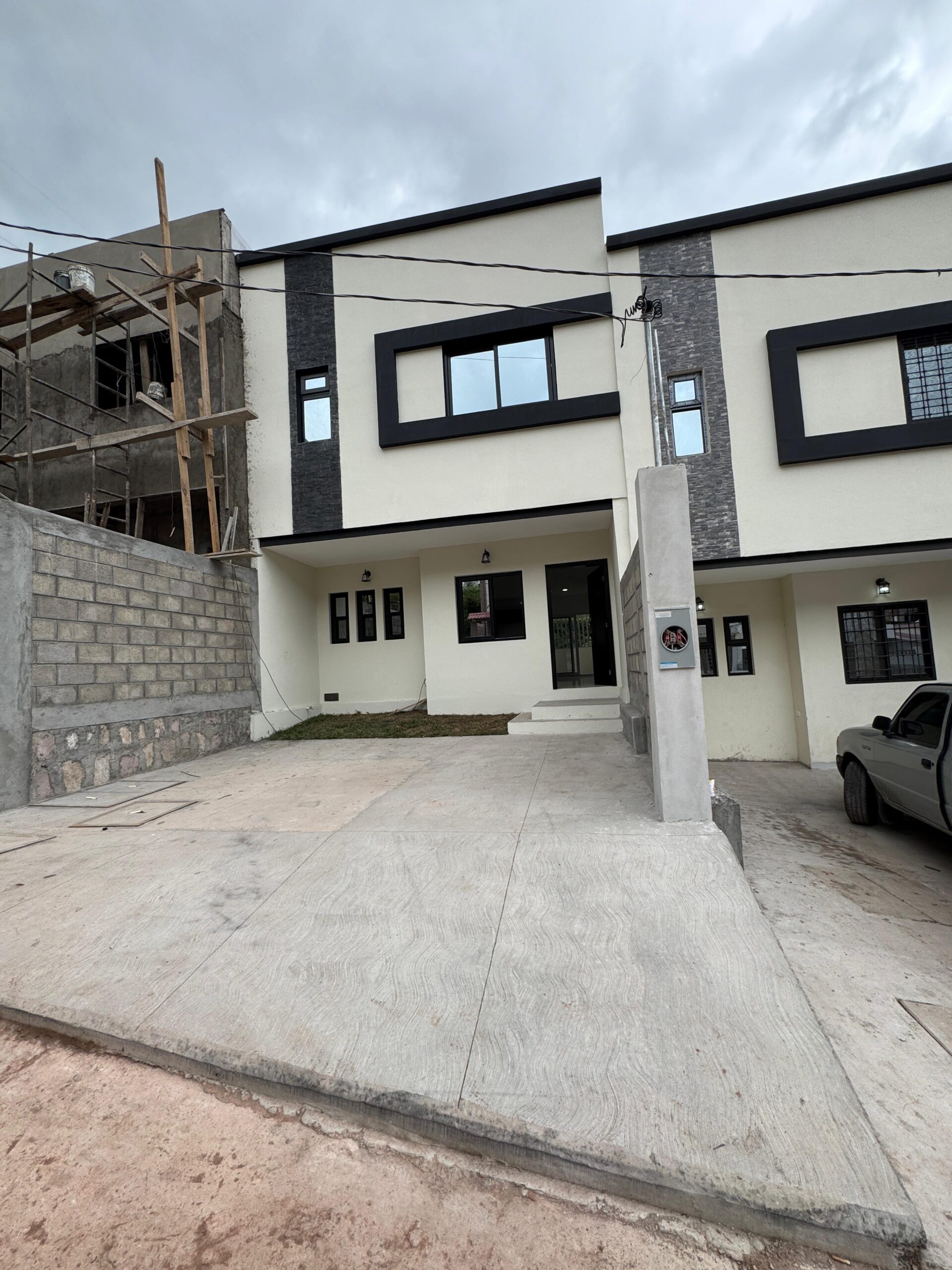 🏡 Preventa de Casa – Última Unidad Disponible 📍 Paseo Las Campanas, Tegucigalpa miniatura 5