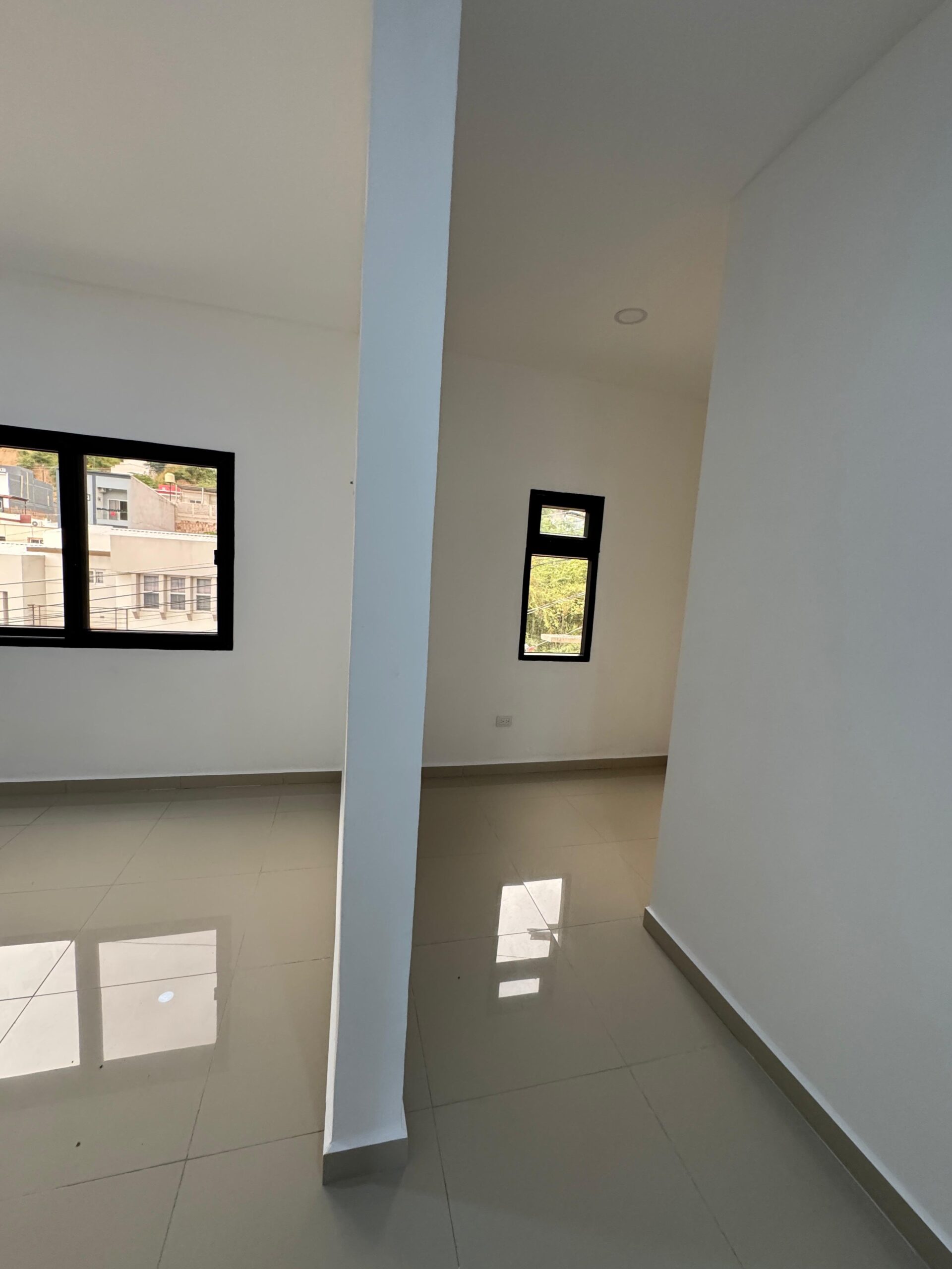 🏡 Preventa de Casa – Última Unidad Disponible 📍 Paseo Las Campanas, Tegucigalpa miniatura 8