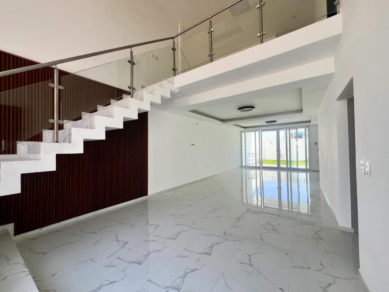 🏡 Casa de Lujo en Alquiler – Residencial El Sauce miniatura 4