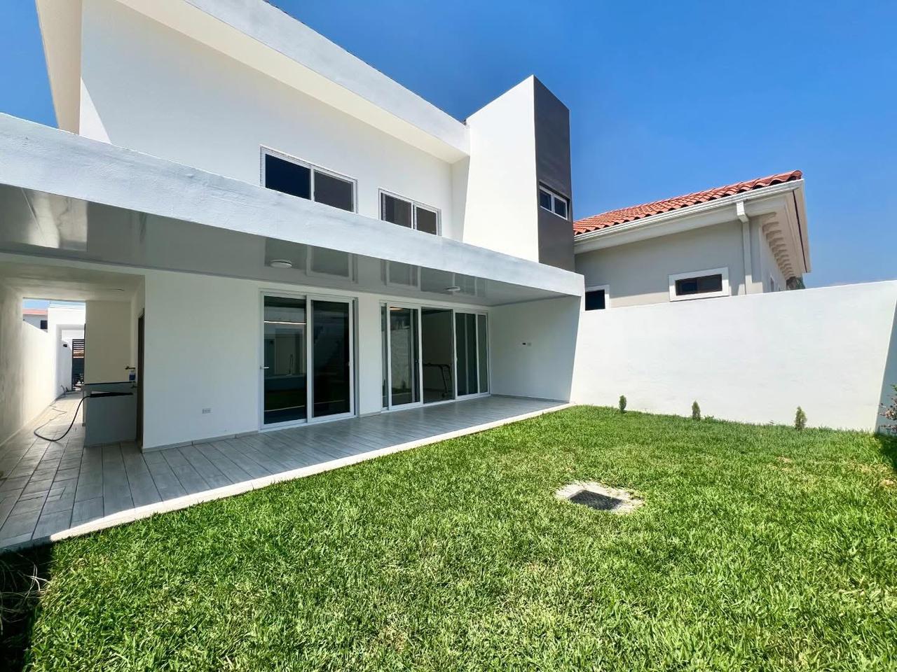 🏡 Casa de Lujo en Alquiler – Residencial El Sauce miniatura 6